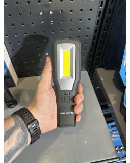 Ліхтар світлодіодний з базою 550 люмен, магніт, HOEGERT, HT1E408