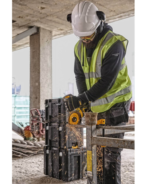 Шлифмашина угловая - болгарка аккумуляторная бесщёточная DeWALT DCG414T2