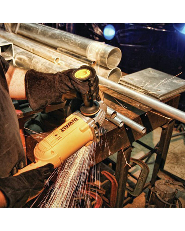 Шлифмашина угловая - болгарка сетевая DeWALT DWE496